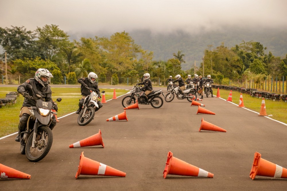 10º BPM promove Treinamento Específico de Policiamento com Motocicletas, em Blumenau