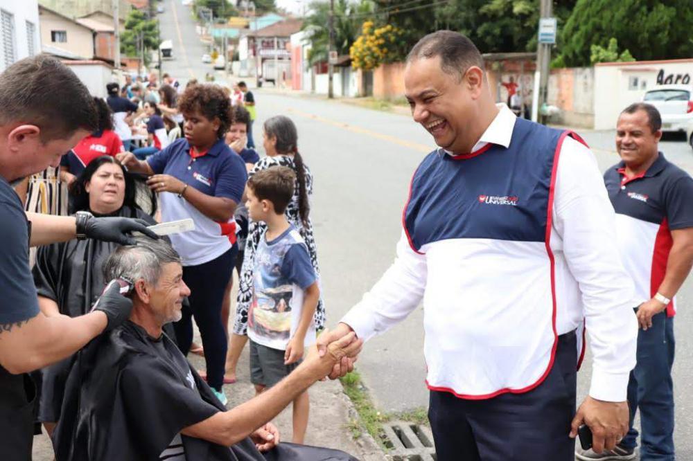 Pastor Edson é muito querido pela comunidade (Fotos: Divulgação)