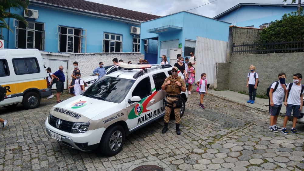 PM realiza Operação Escola Mais Segura em Blumenau